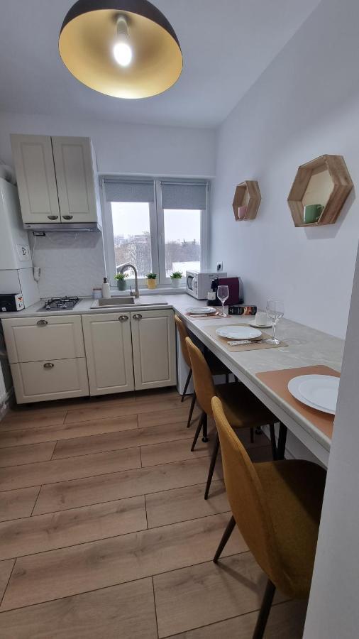 Central Residence Бакэу Экстерьер фото