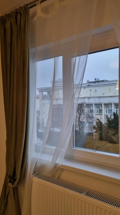 Central Residence Бакэу Экстерьер фото